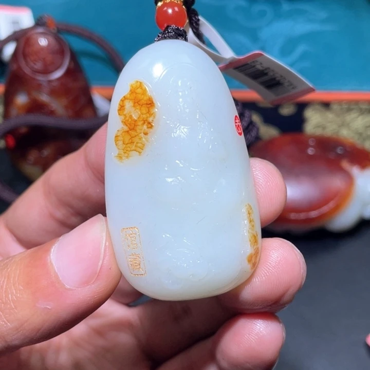 和田玉未镶嵌颈饰J