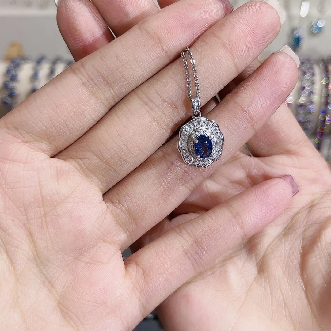 蓝宝石吊坠(赠链)银S925镶嵌盛**颜
