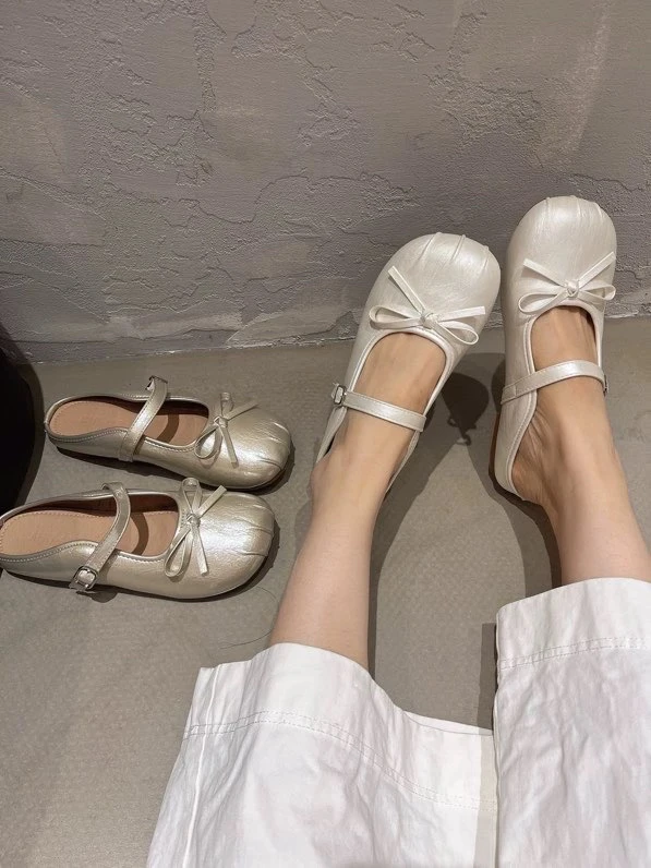 加大加肥513韩版简约百搭蝴蝶结平底包头鞋