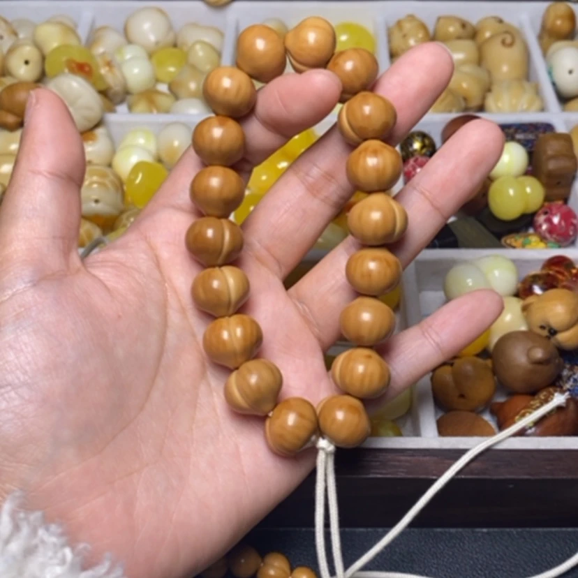 【闪购商品】吊坠猴头核桃左****狗光面14