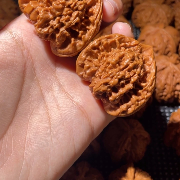 史***斯吊坠桃核小妹三棱