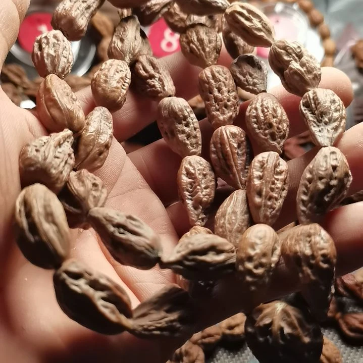 文玩核桃吊坠东北秋子异型核桃26