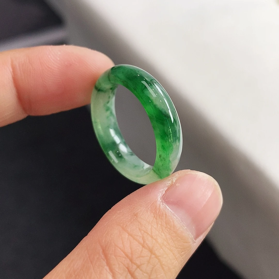 翡翠未镶嵌戒指21号