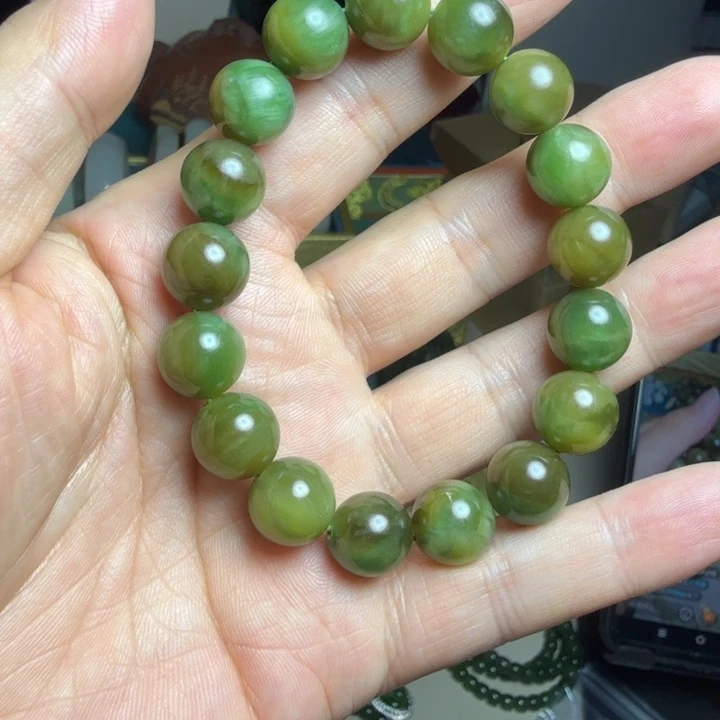 和田玉未镶嵌手串