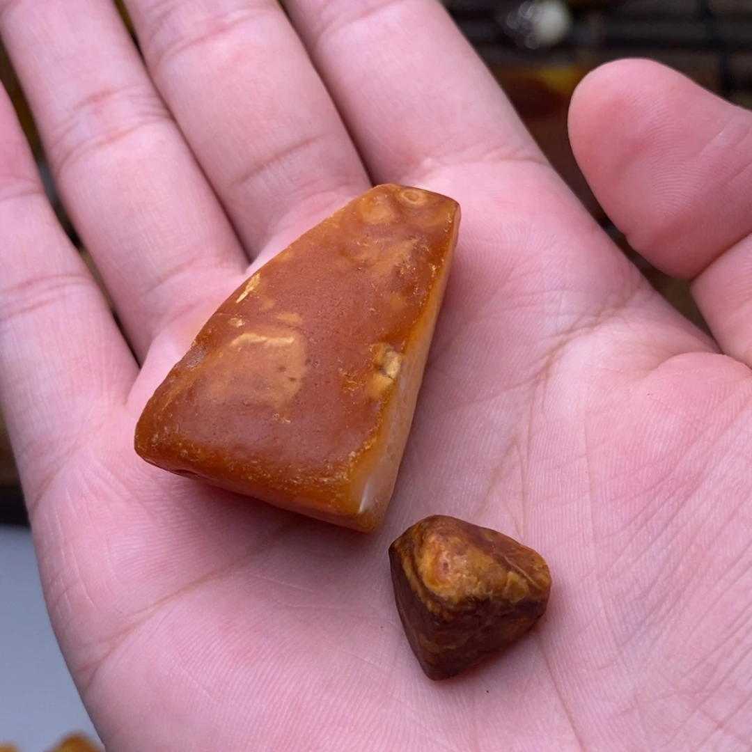 等***待定制琥珀天然蜜蜡