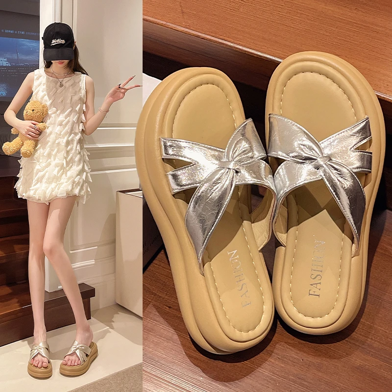 网红爆款厚底一字拖女2025夏季新款时尚外穿法式高级感百搭凉拖鞋