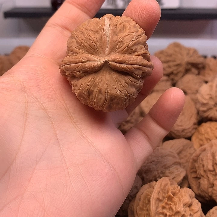 大***闪文玩核桃吊坠文玩核桃