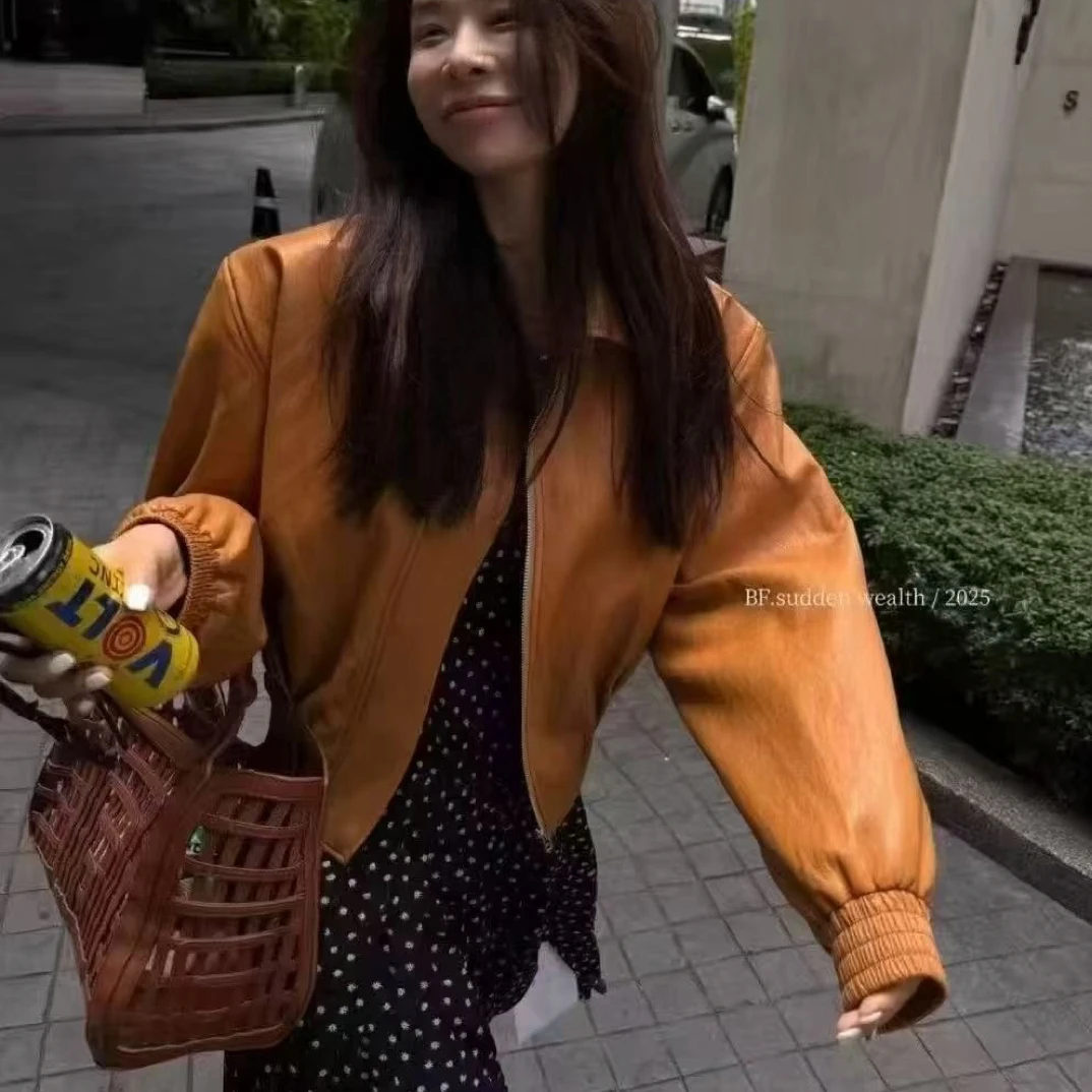 欢欢家6682短款立领秋季街头风常规皮衣休闲时尚