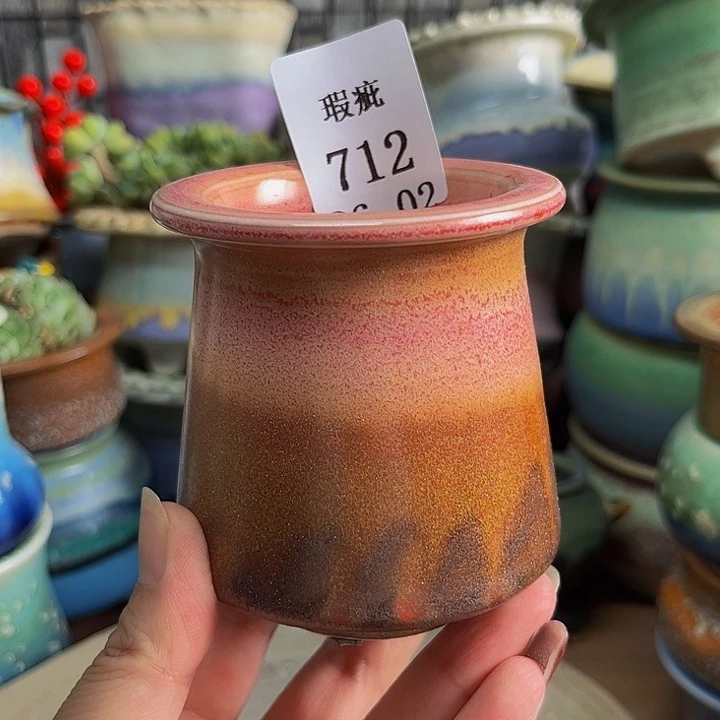 摆件景德镇陶瓷手工口5.5高8左右