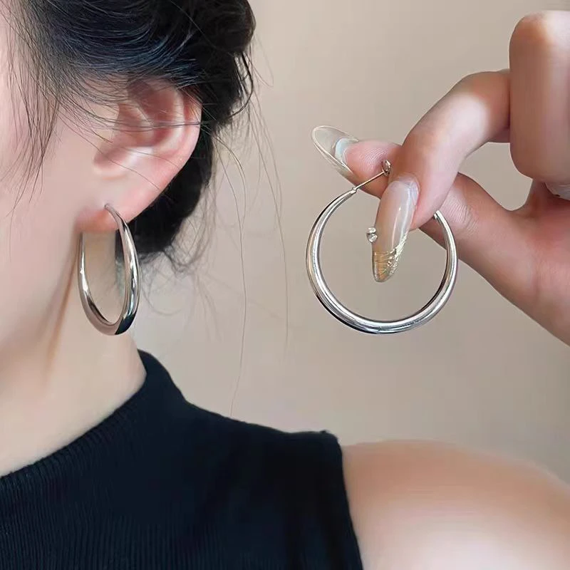 铜合金耳饰 银色轻奢冷淡风素圈耳环