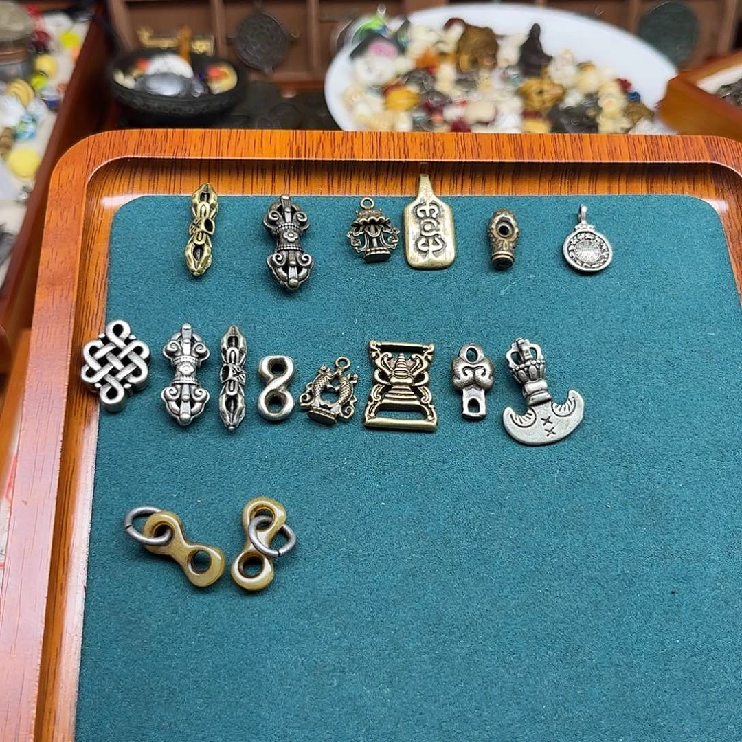 *****铜铁合金类藏地精美侧挂