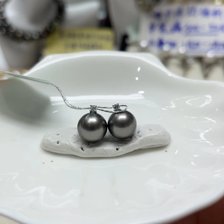 海水珍珠漏大溪地铂金灰王妃耳钉10-11mm18K金镶嵌