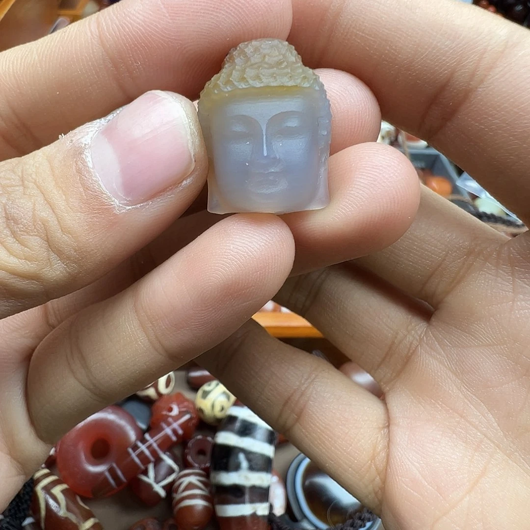 南红玛瑙未镶嵌珠宝半成品