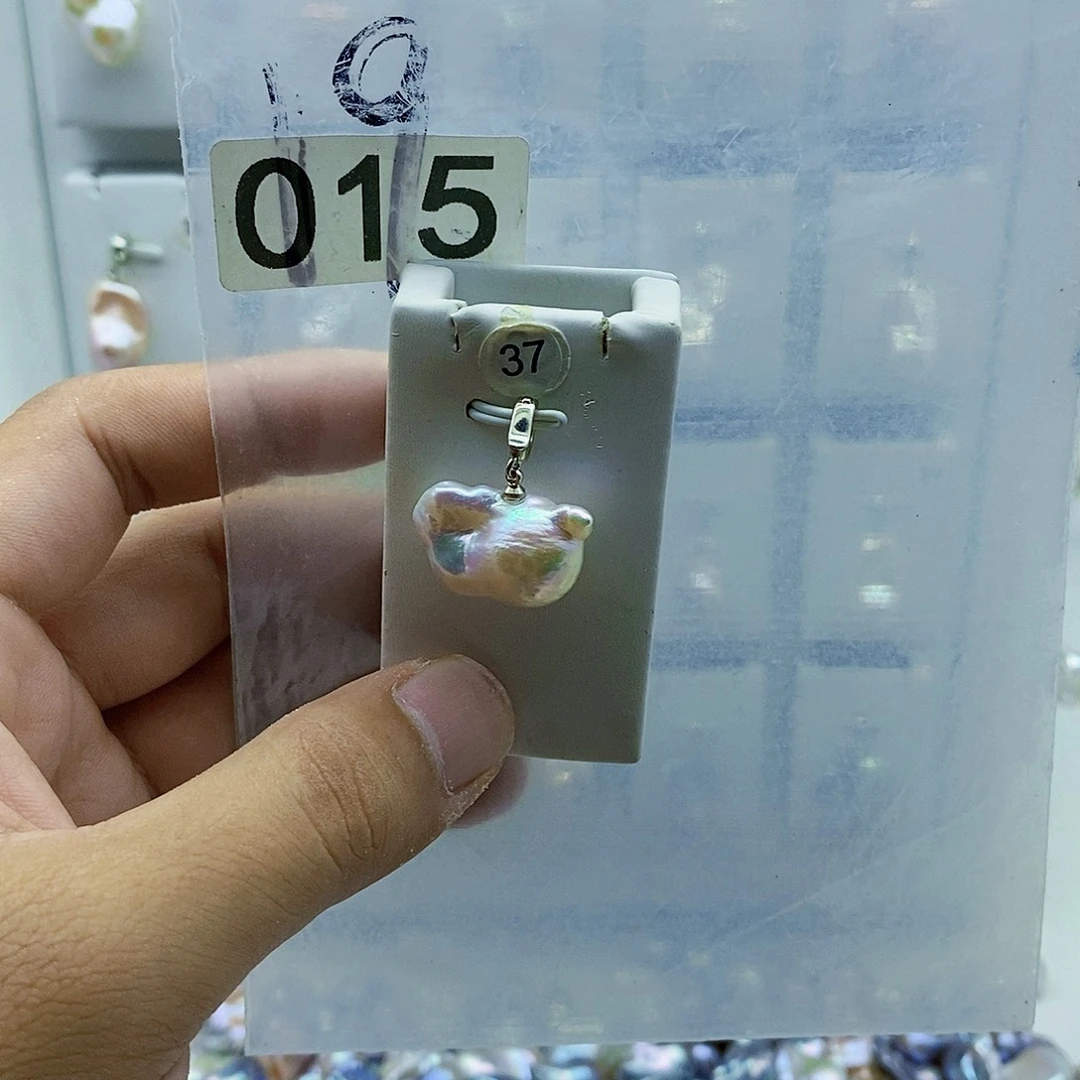 淡水珍珠合金颈饰