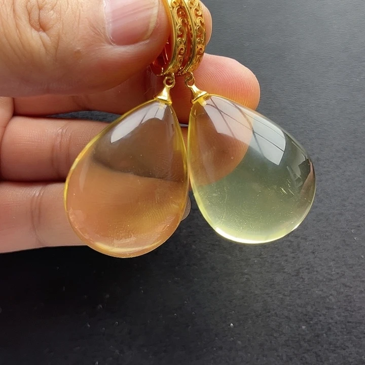 琥珀未镶嵌裸石耳坠