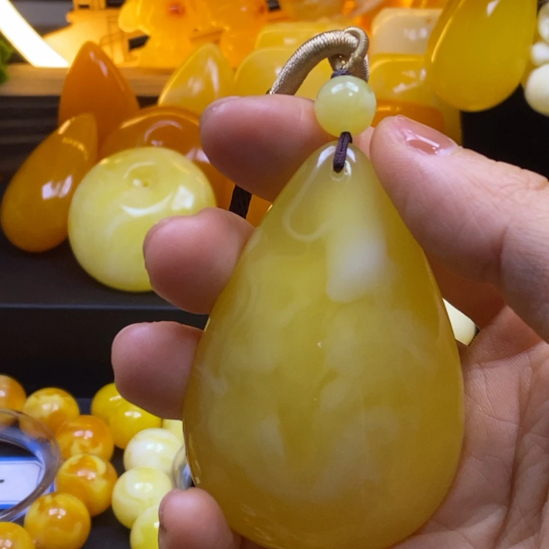 阿***娜全品无暇大号鸡油黄水滴