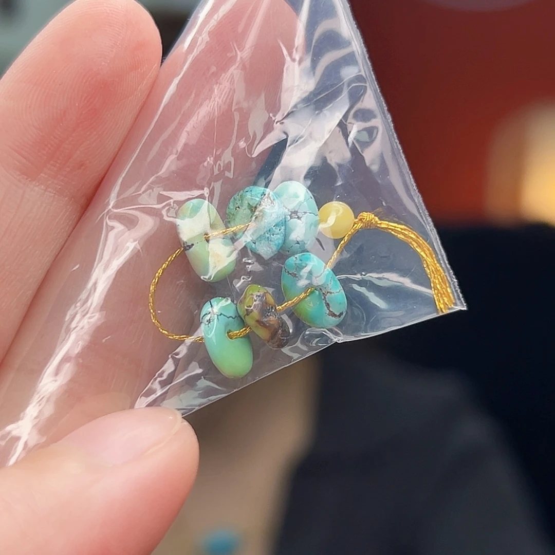 蜜蜡未镶嵌珠宝奇石