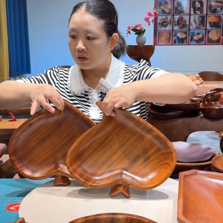 香樟实木心形果盘