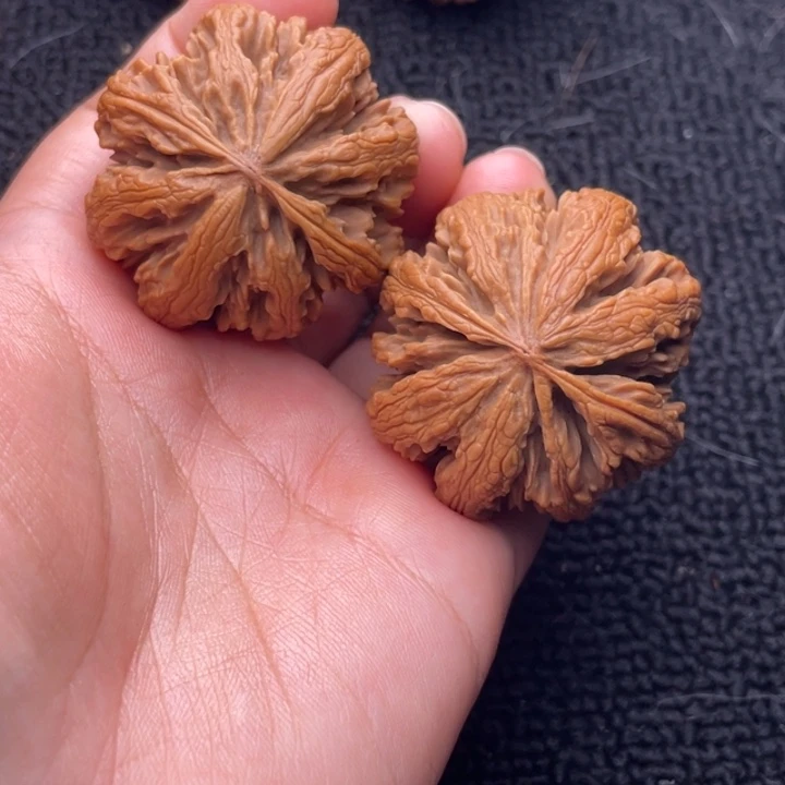 吊坠文玩核桃文玩核桃12