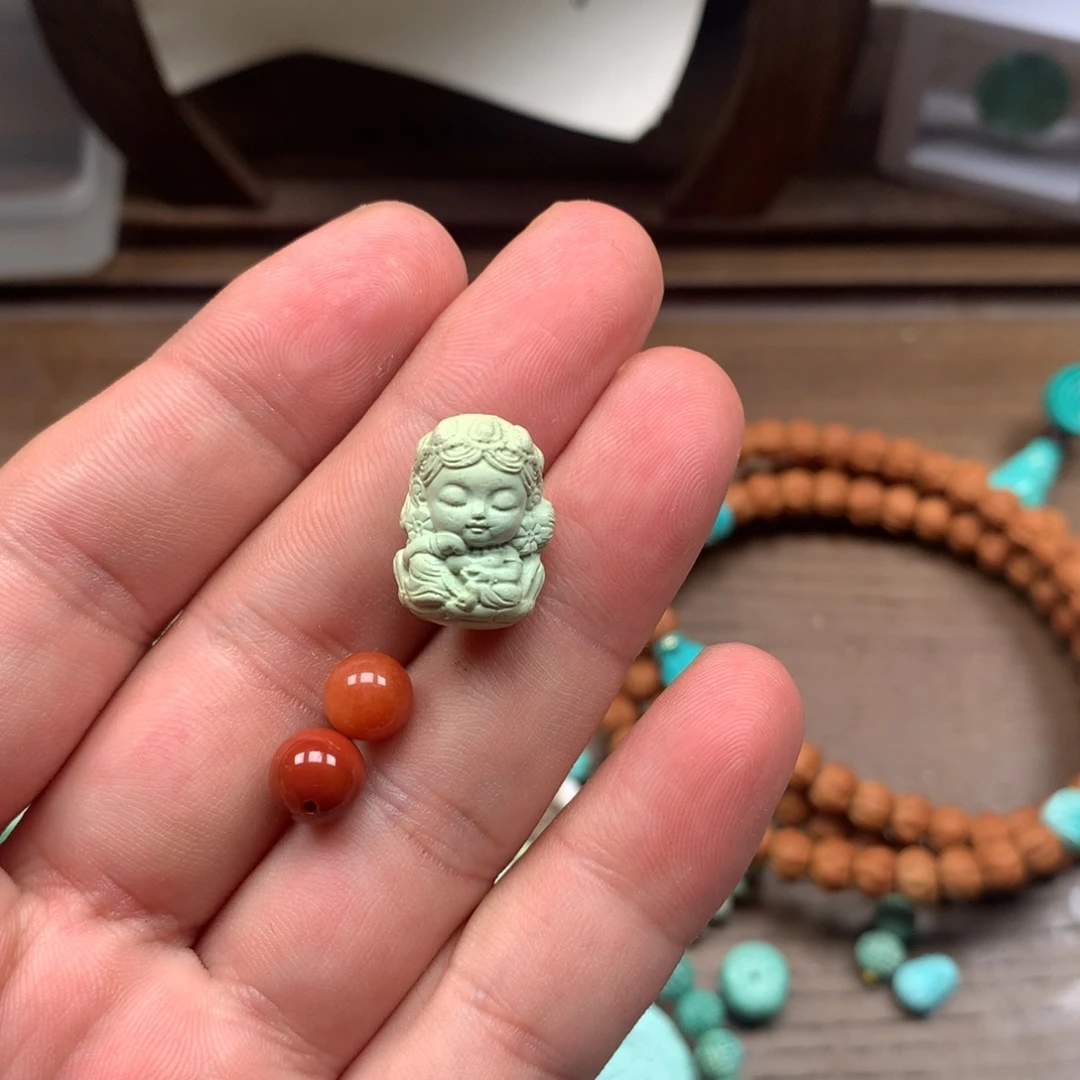 南红玛瑙未镶嵌雕刻