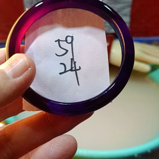 玛瑙/玉髓手镯未镶嵌