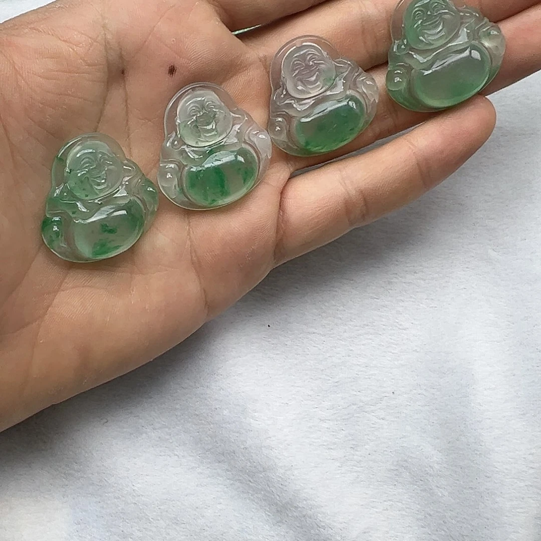 石英质玉颈饰未镶嵌简****扣