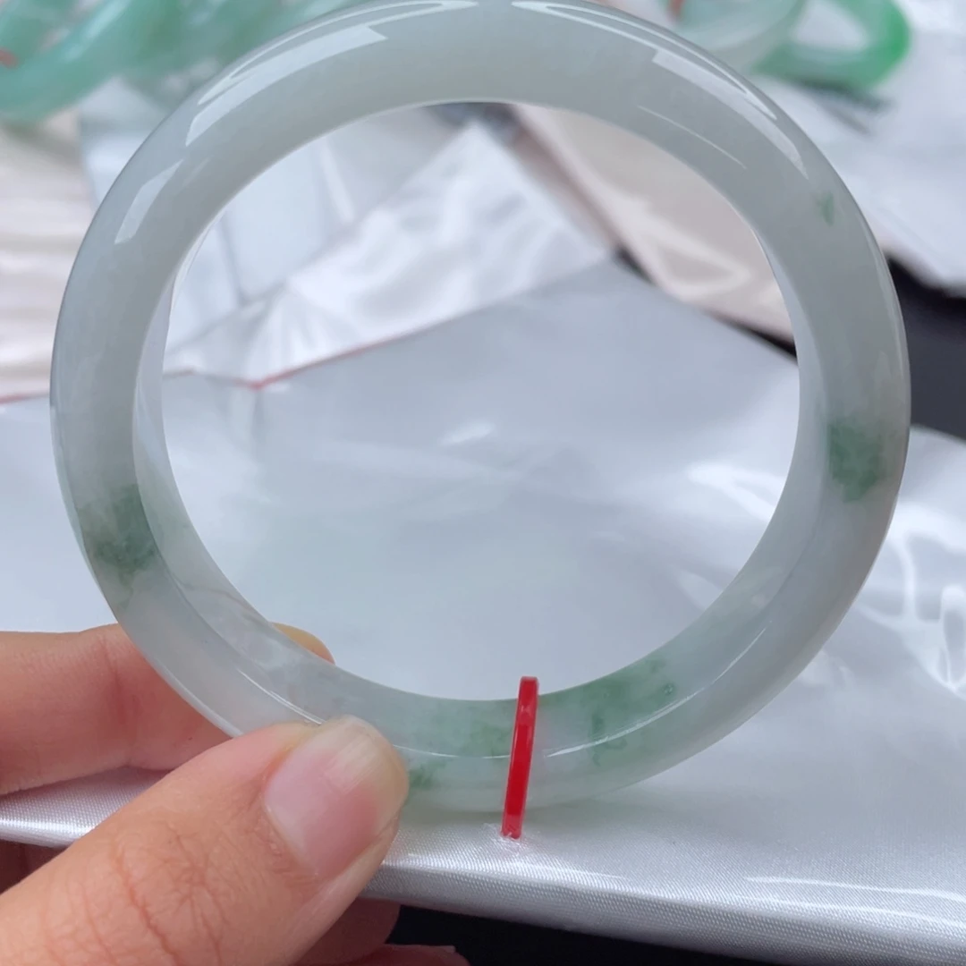 翡翠手镯未镶嵌58.8圈