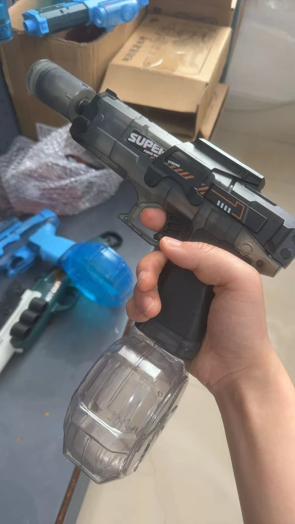 爆款电动水枪联动回膛高速连发打水仗玩具