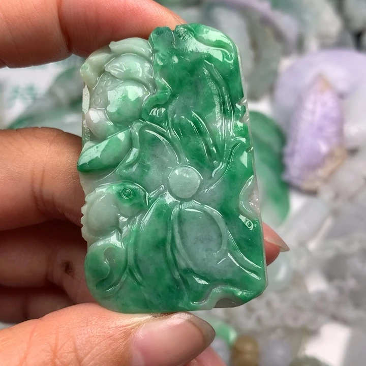 定制翡翠未镶嵌翡翠