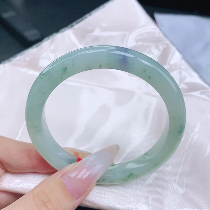 翡翠未镶嵌手镯55-56圈口