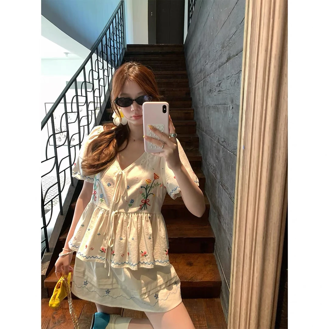 甜美风高级感重工花朵刺绣上衣白色蝴蝶结短袖衬衫衬衣女春夏套装