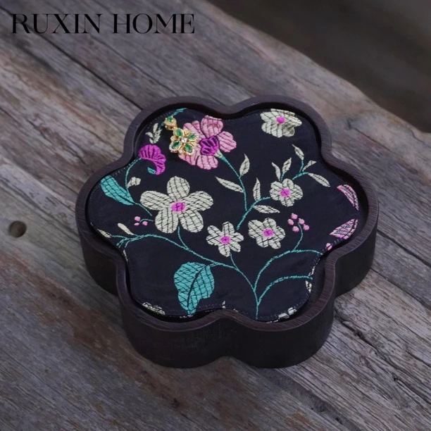 如馨·木壶承家用茶空间 LF