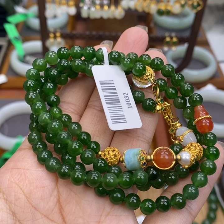 颈饰未镶嵌和田玉