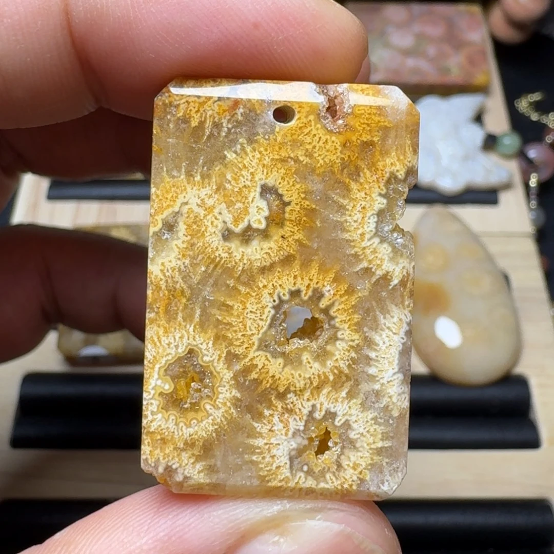 硅化玉未镶嵌纯天然色有机玉石保真色