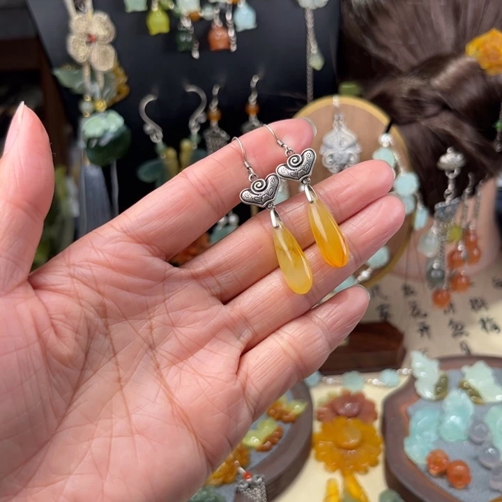 蛇纹石玉银S925镶嵌耳饰