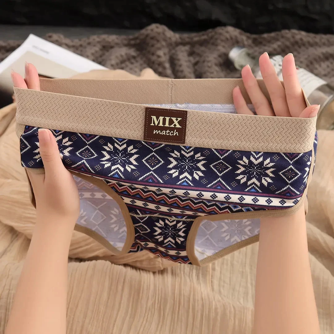 女士内裤纯棉2025新款三角裤网红爆款裤衩休闲女生复古民族风短裤