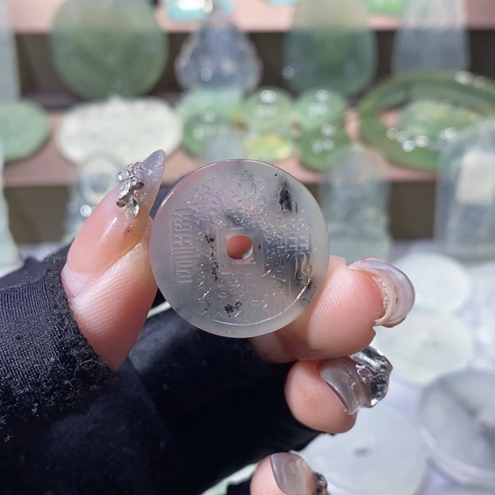 岫玉吊坠未镶嵌吊坠