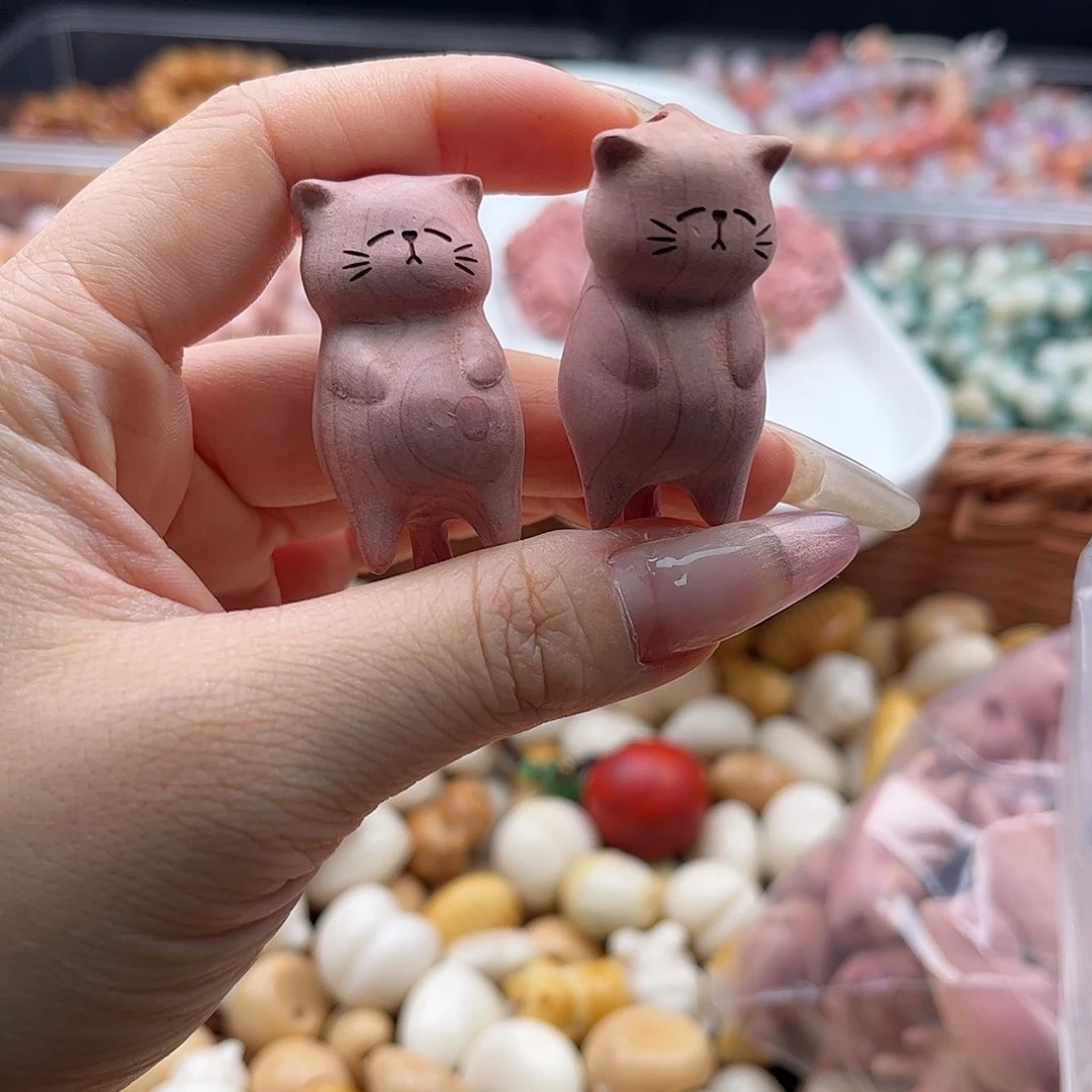 白玉菩提吊坠wq18mm-40mm/1颗血柏摆烂猫