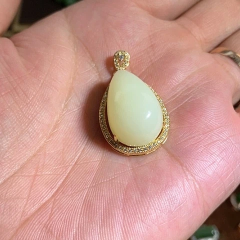 【闪购商品】吊坠(不含链)银S925镶嵌和田玉（黄玉）