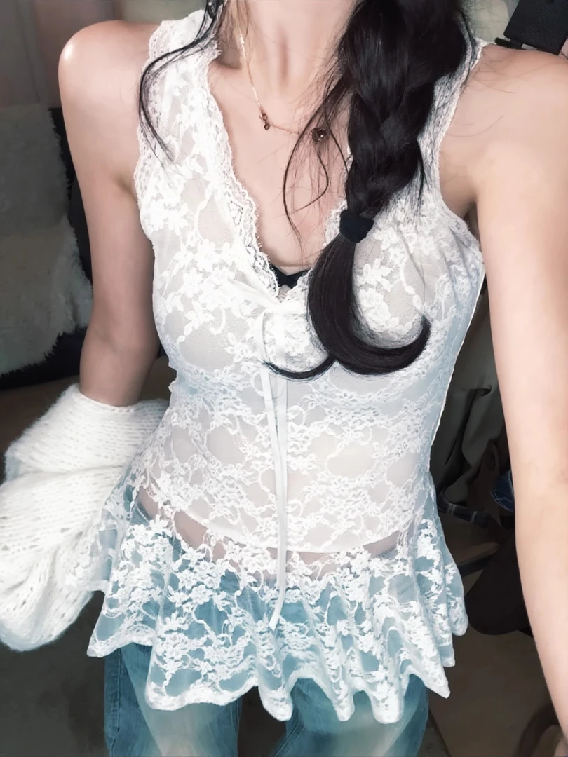 法式纯欲风蕾丝蝴蝶结V领吊带背心女夏性感甜辣妹外穿打底衫上衣