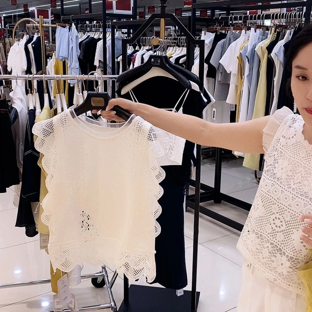 初晓皮草女装网衫