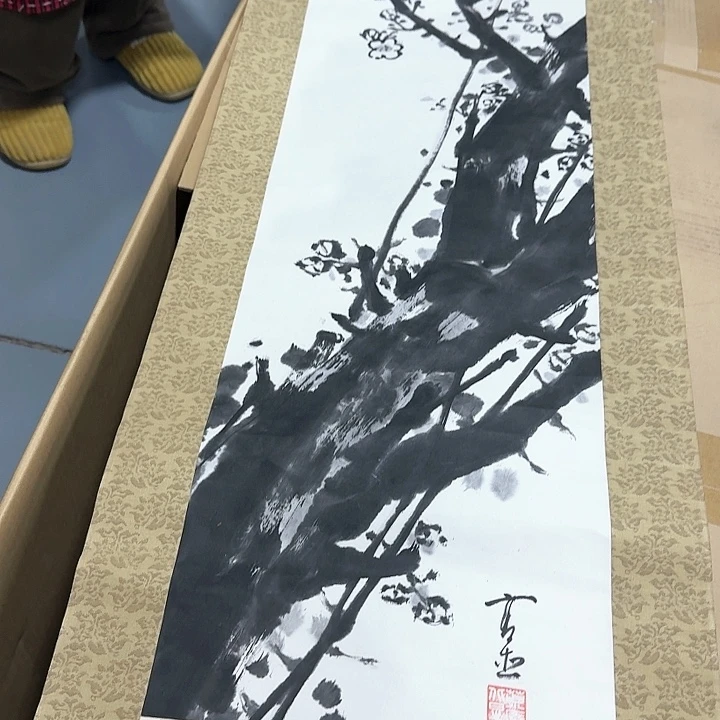 绘画安*诚哈哈。