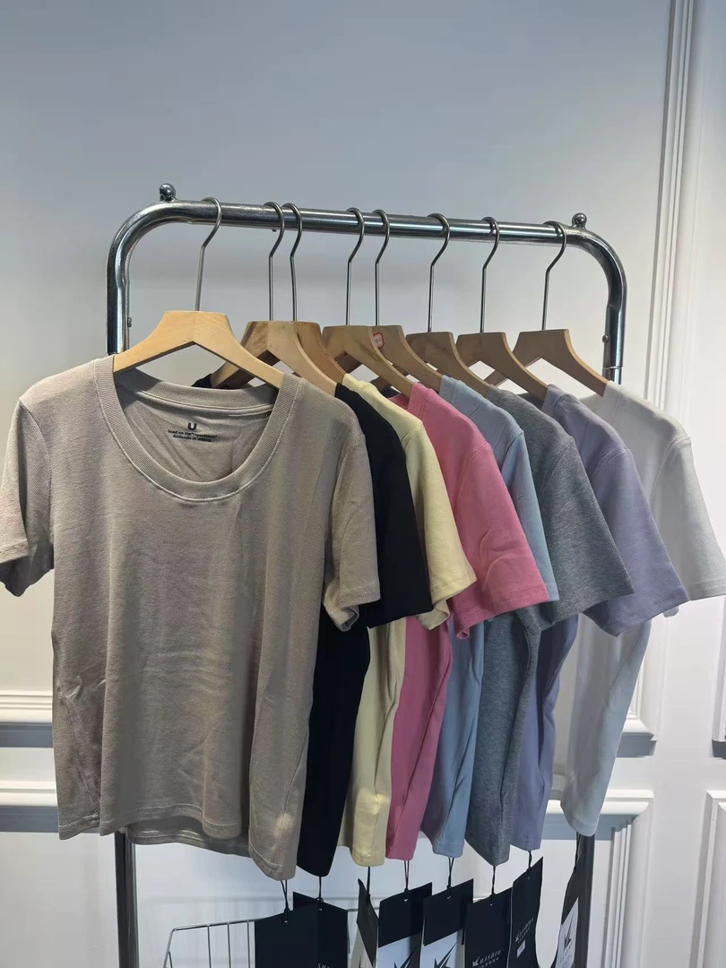 新款时尚百搭T恤 YT7423