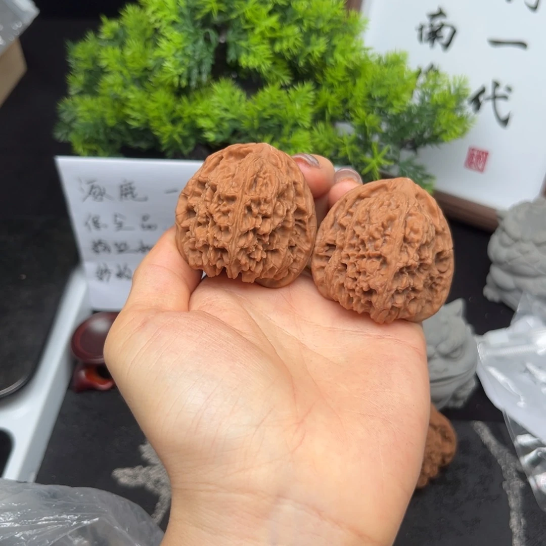 吊坠文玩核桃半**者南疆