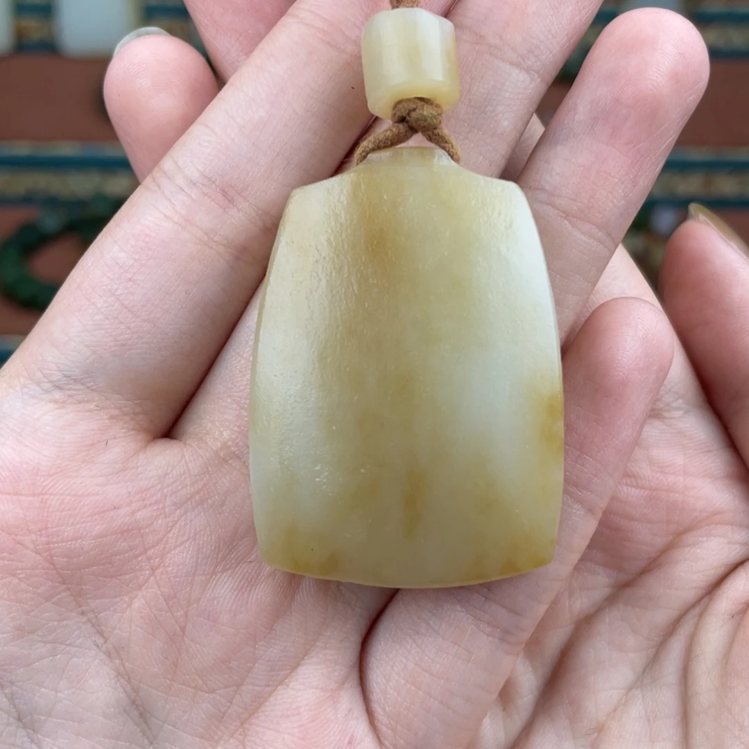 ʷ***和田玉未镶嵌颈饰
