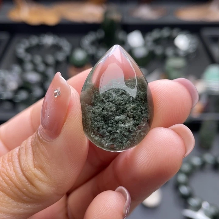 未镶嵌水晶颈饰绿幽灵水滴吊坠定制