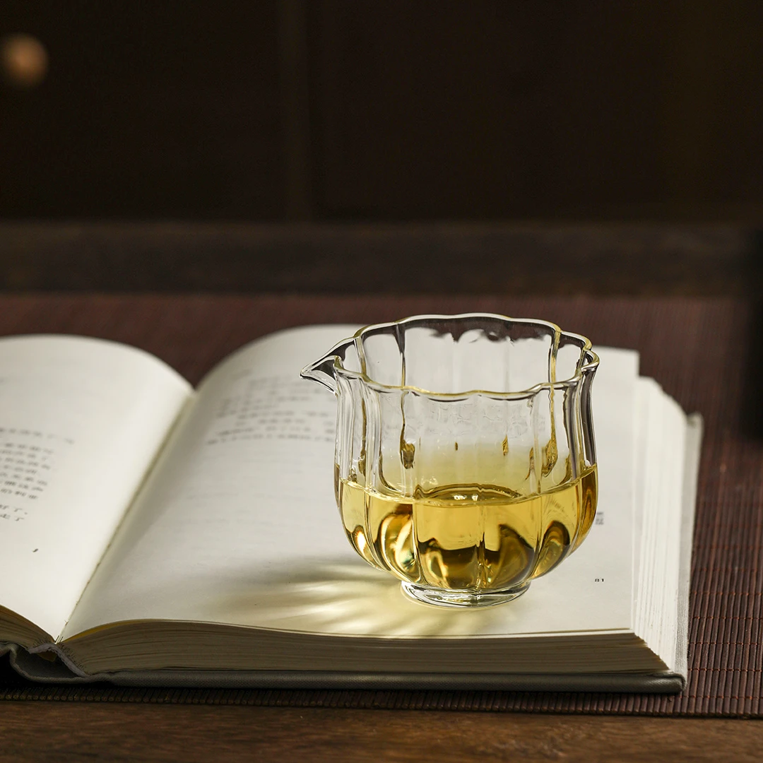 莲花花瓣玻璃公道杯莲瓣高硼硅玻璃家用小容量公道杯 150ml