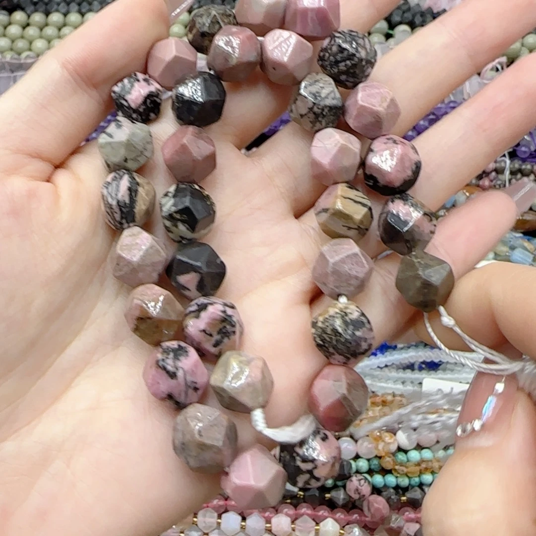 玛瑙/玉髓未镶嵌珠宝半成品蔷薇乌兰花切面一条卡11特价