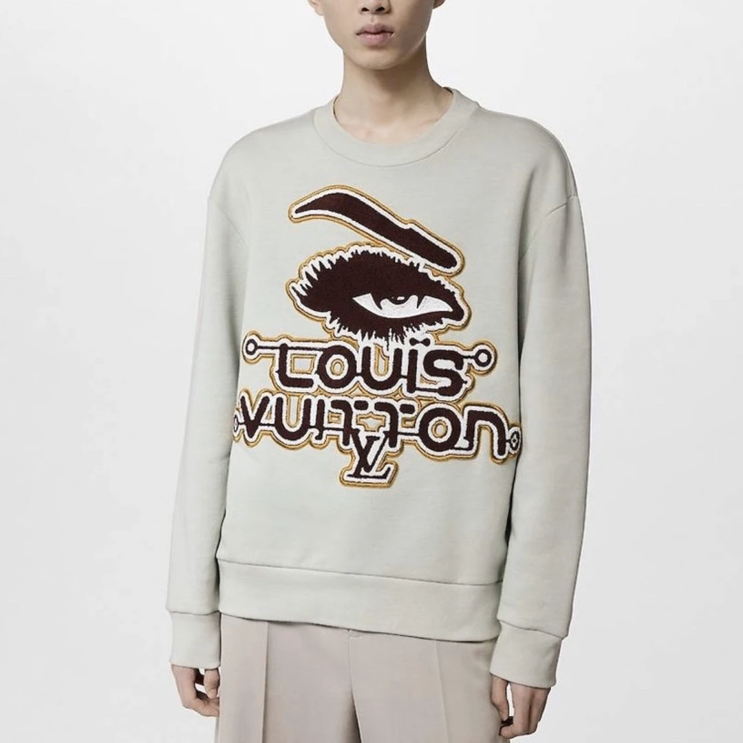 99新 LouisVuitton/路易威登 9546/浅绿色品牌刺绣圆领套头卫衣