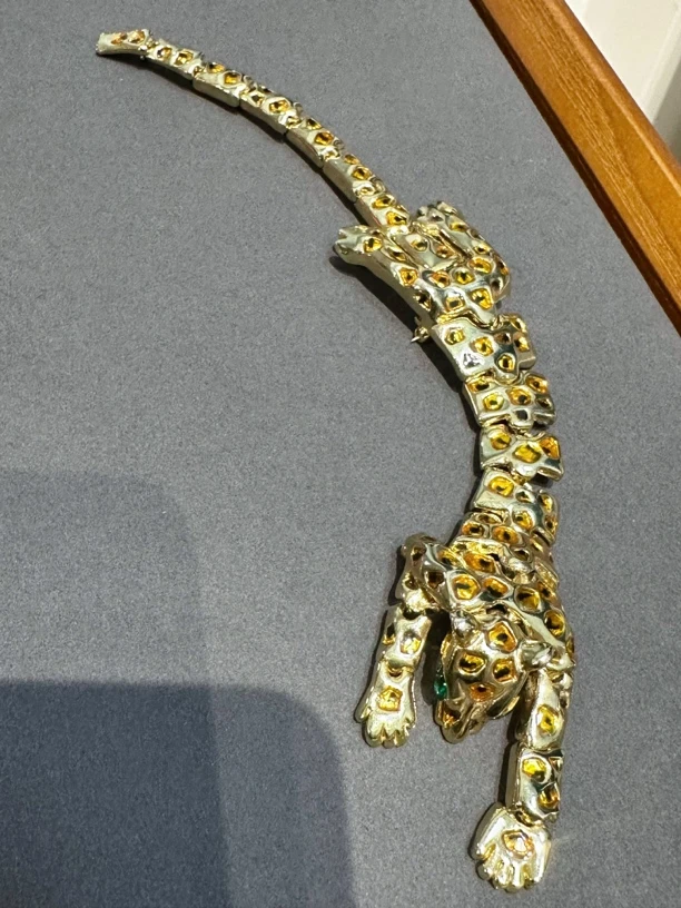 铜合金珐琅胸针 Vintage 70年代珐琅彩豹子肩针